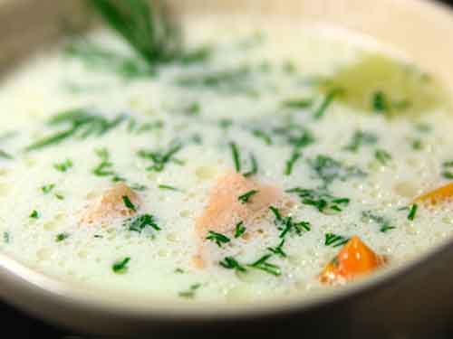 Финский суп из лосося со сливками.