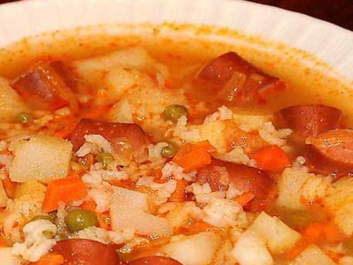 Картофельный суп с сосисками
